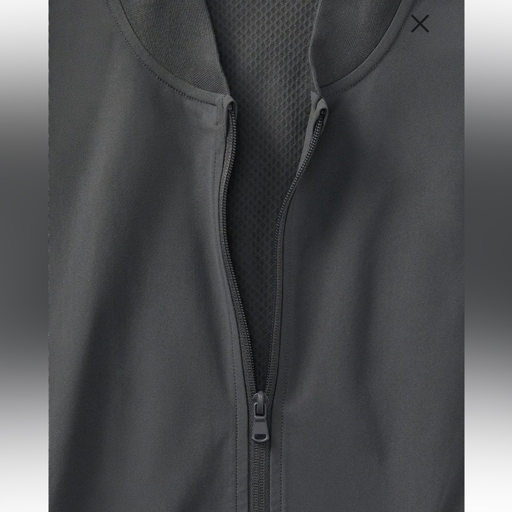 Fabletics Onyx Bomber Jacket NWT - image 5